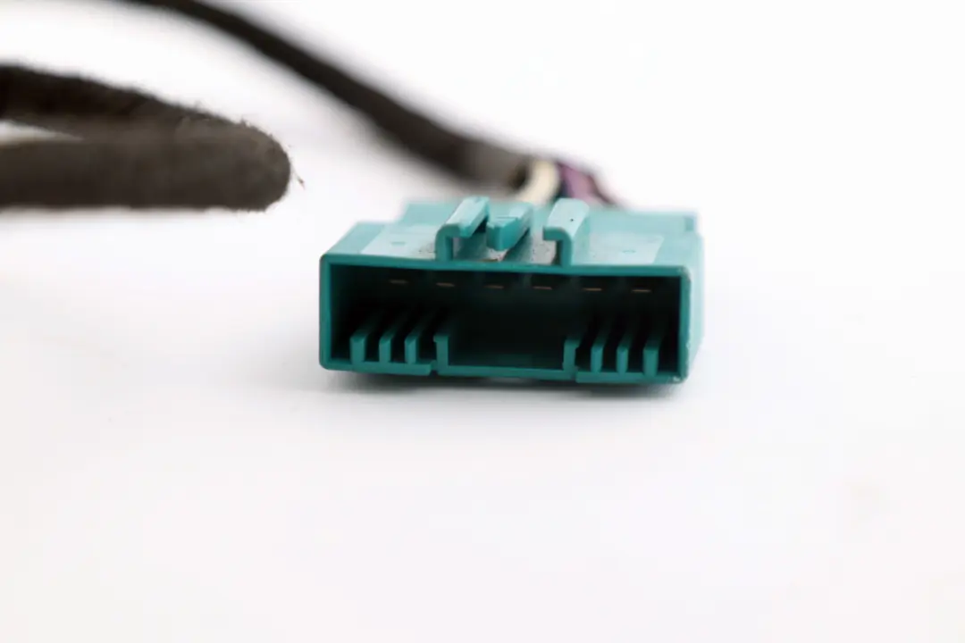 BMW 5 Series E60 Rear Xenon Lights Facelift Conversion Wiring Cables Adapters - SKU 432110 - Part number 0432110