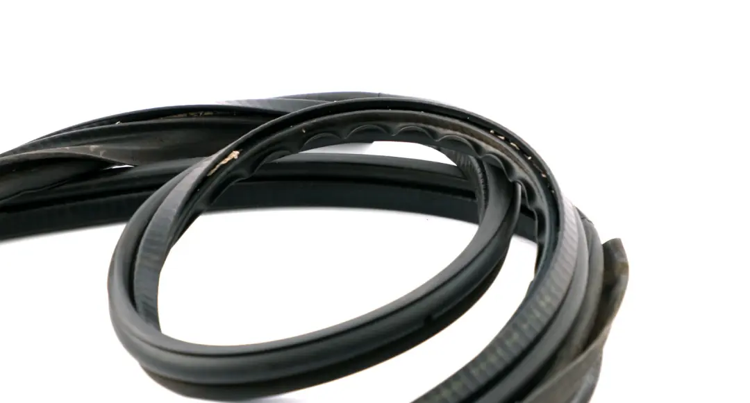 Chiusura Ermetica Lunotto 5171 per BMW E91 E91N LCI con numero di parte 4391270 BMW E91 E91N LCI Chiusura Ermetica Lunotto 5171 - SKU 4391270 - Numero di parte 4391270