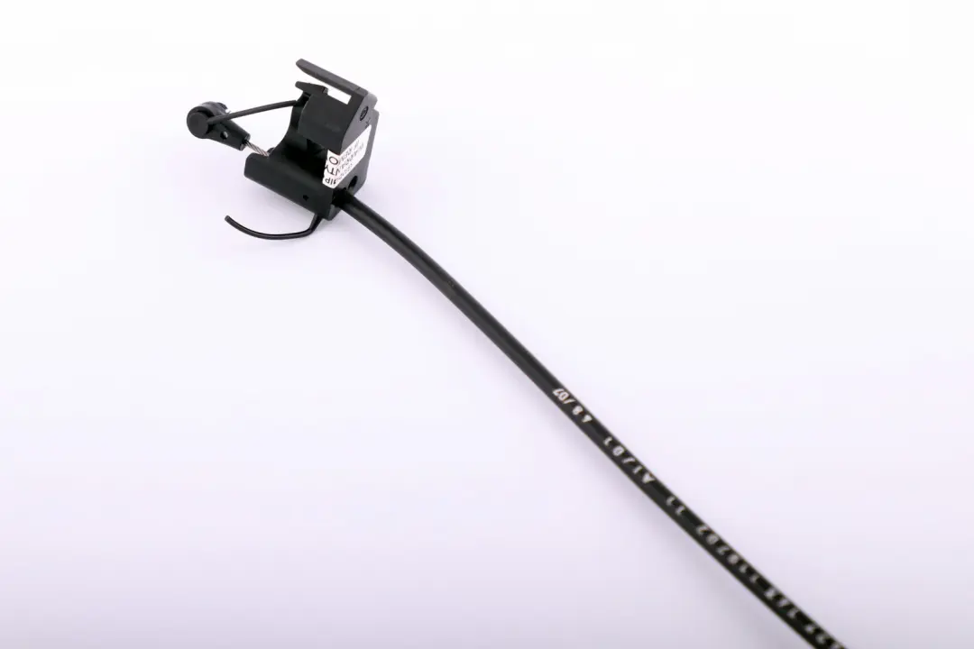 BMW E82 E88 Câble Bowden Couvercle Coffre - SKU 4427143 - Numéro de pièce 4427143