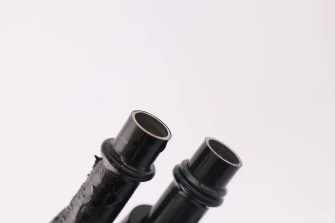 Conduite de Refroidisseur D'Huile Rendements pour BMW E60 E61 E63 E65 LCI à propos du numéro de pièce 4709247 4709248 BMW E60 E61 E63 E65 LCI Conduite de Refroidisseur D'Huile Rendements - SKU 4709247 - Numéro de pièce 4709247 4709248