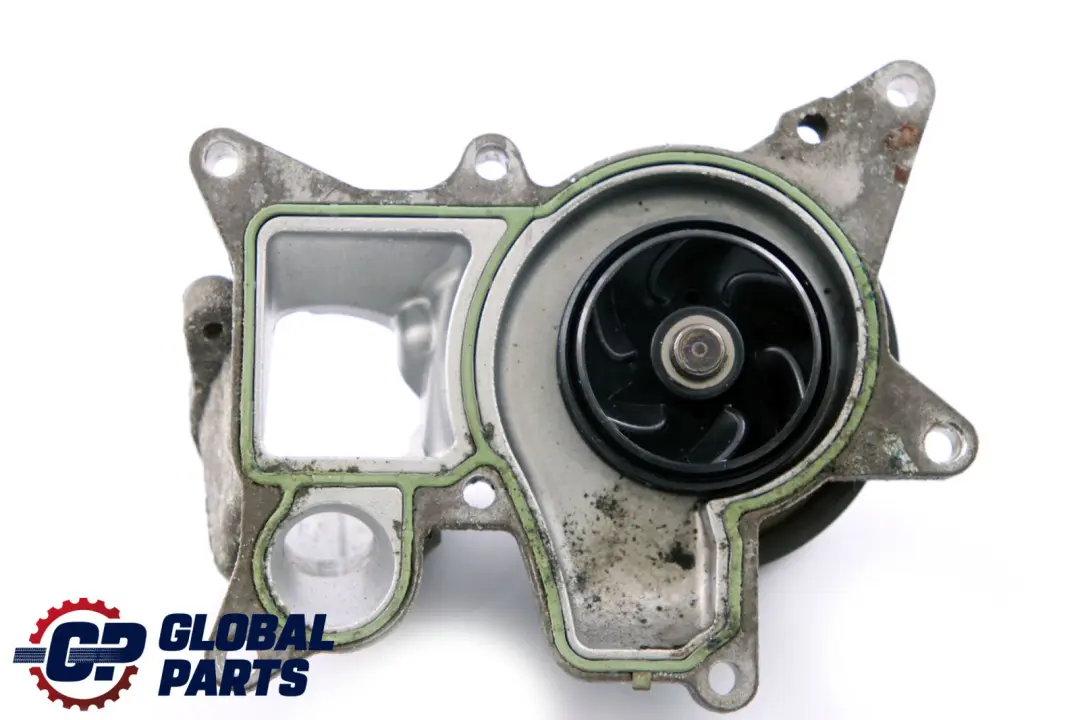 BMW 3 E90 E91 E92 LCI Diesel N57 Pompe A Eau Mecaniquement 7800386 - SKU 4738427 - Numéro de pièce 4738427