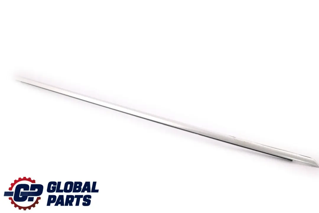 Copertura Canale Porta Esterna Anteriore Destra Alu Satiniert per BMW F10 F11 con numero di parte 4817294 BMW F10 F11 Copertura Canale Porta Esterna Anteriore Destra Alu Satiniert - SKU 4817294 - Numero di parte 4817294