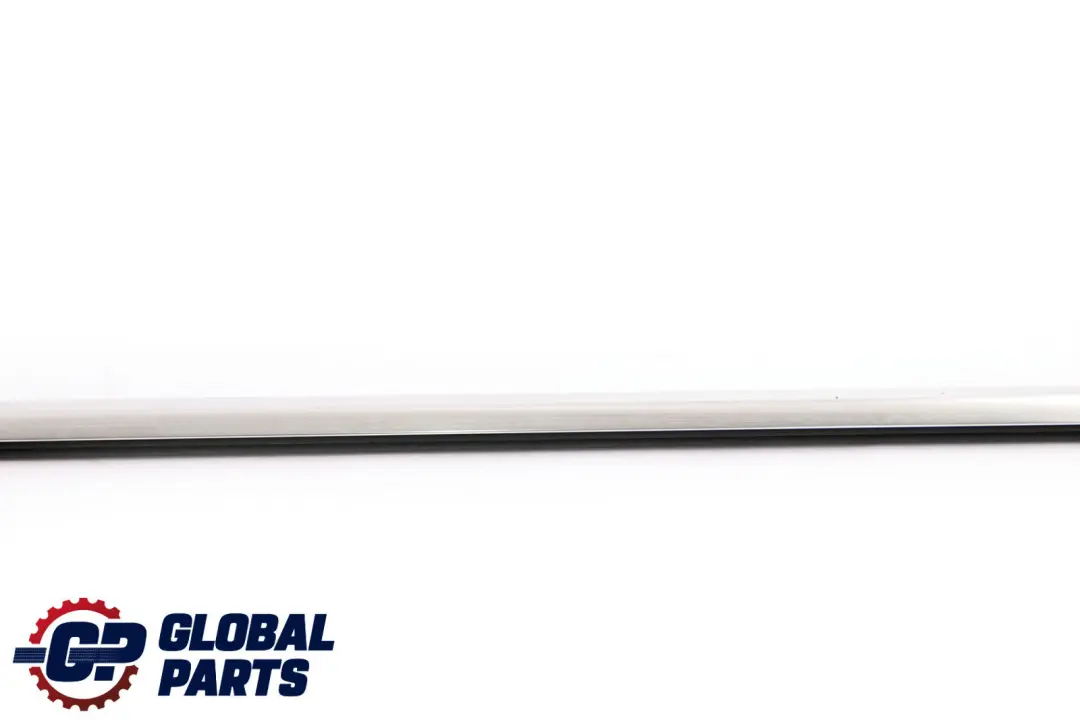 Copertura Canale Porta Esterna Anteriore Destra Alu Satiniert per BMW F10 F11 con numero di parte 4817294 BMW F10 F11 Copertura Canale Porta Esterna Anteriore Destra Alu Satiniert - SKU 4817294 - Numero di parte 4817294