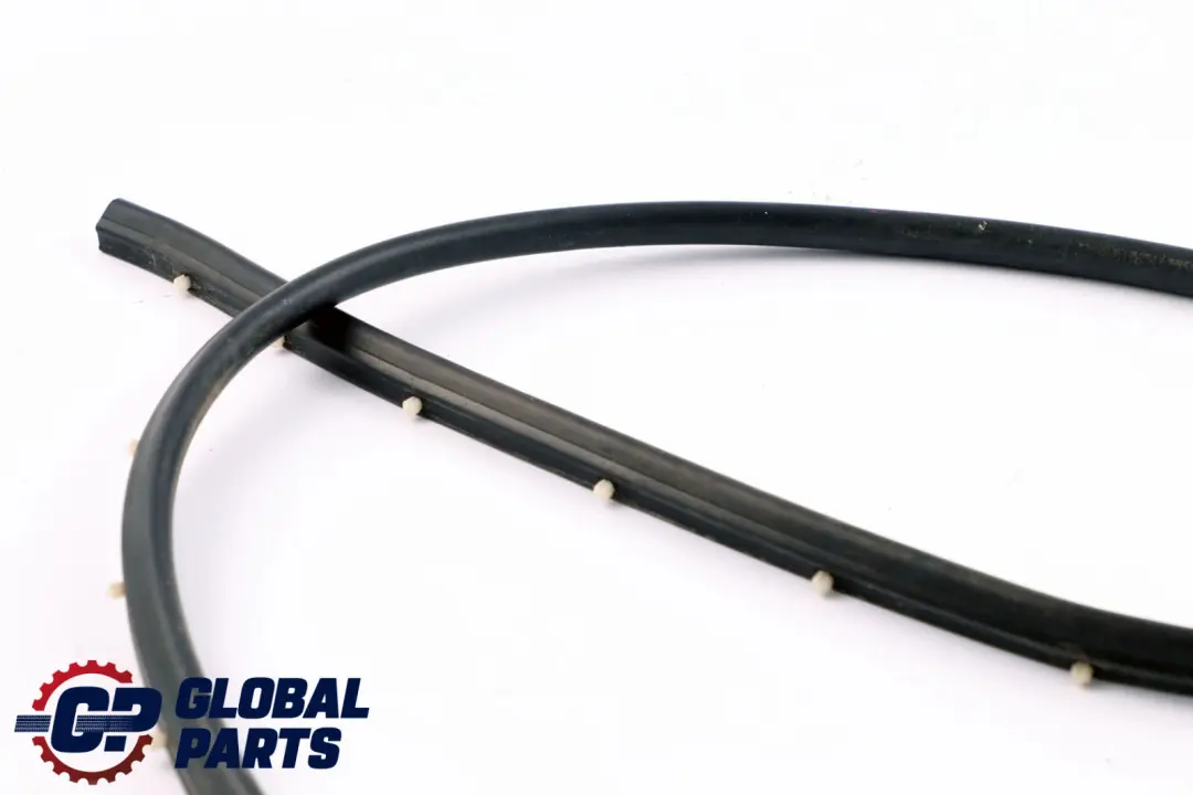 BMW 1 2 Series F21 F22 F23 F87 M2 Joint Seal Gasket Door Front Left N/S 7267907 - SKU 4821205 - Part number 4821205