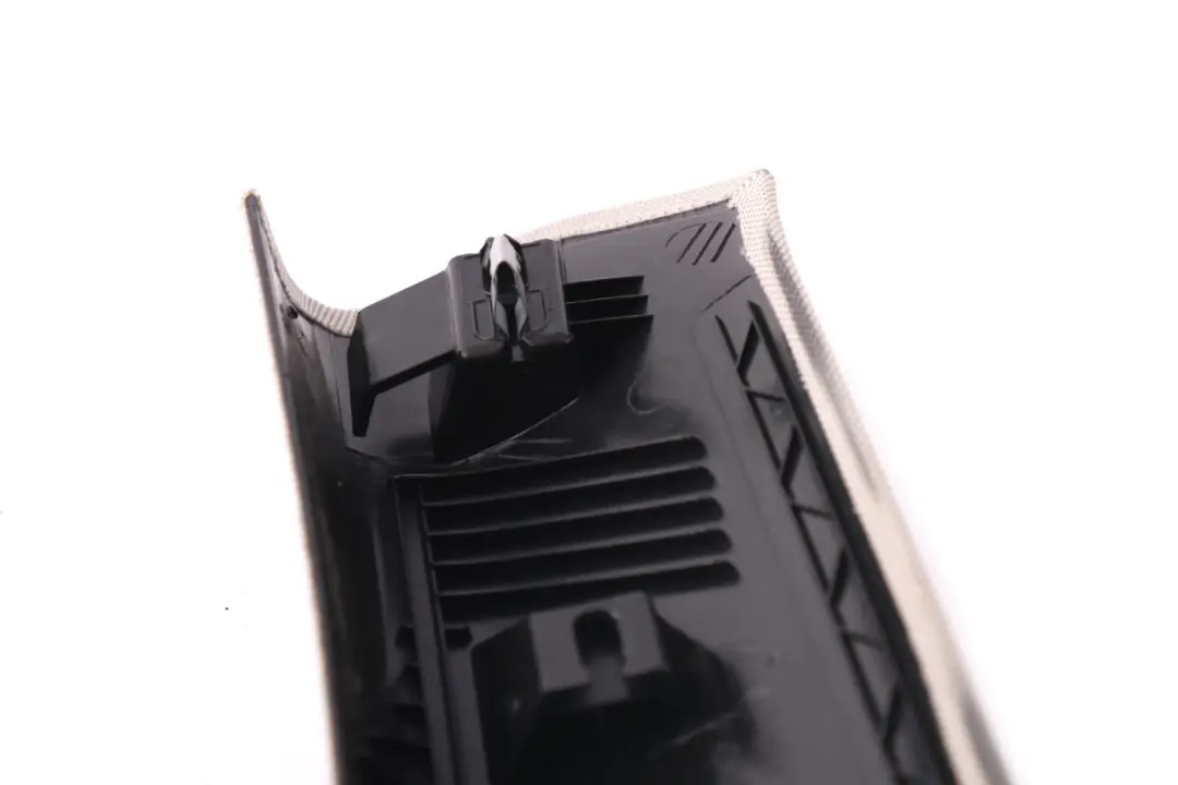 Couvercle Colonne A Droite GRIS SATELLITE pour Mini Cooper F56 à propos du numéro de pièce 7406016 Mini Cooper F56 Couvercle Colonne A Droite GRIS SATELLITE - SKU 4825018 - Numéro de pièce 7406016