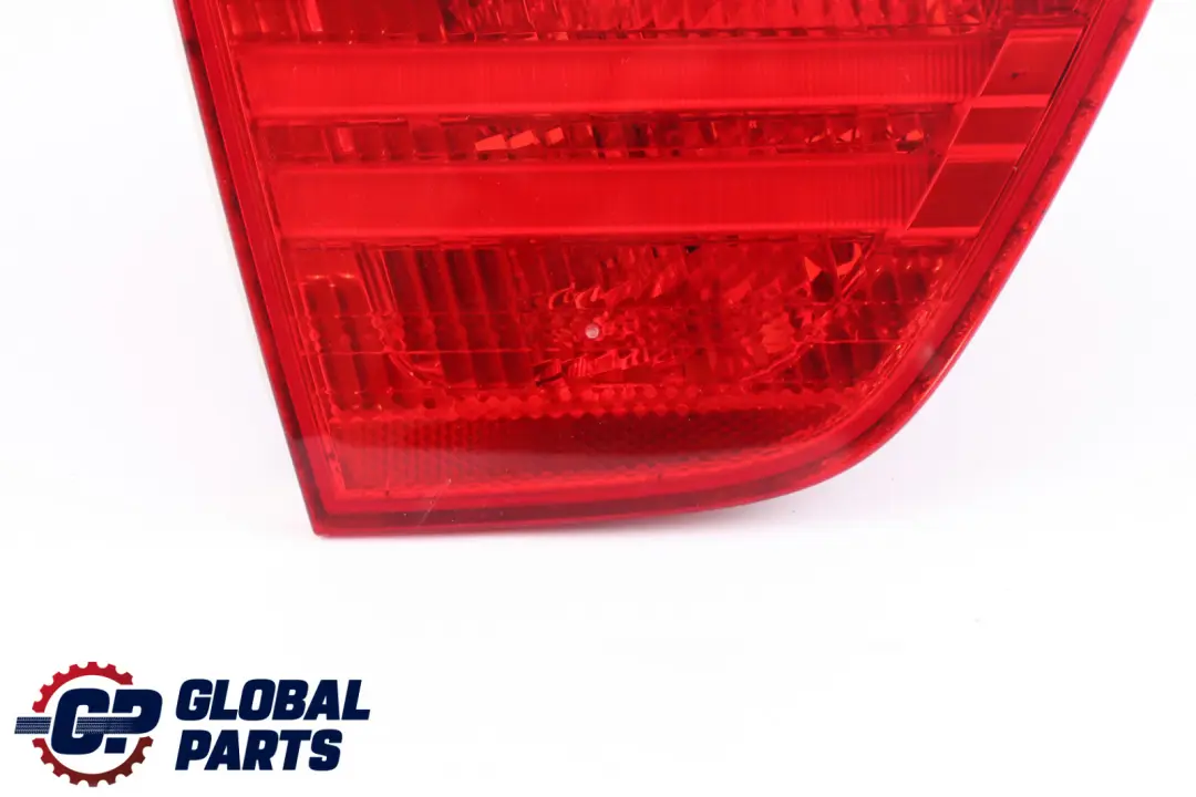 Rücklicht Lampe in Kofferraumklappe Heckklappe Links für BMW E91 LCI mit Teilenummer 4871739 BMW E91 LCI Rücklicht Lampe in Kofferraumklappe Heckklappe Links - SKU 4871739 - Teilenummer 4871739