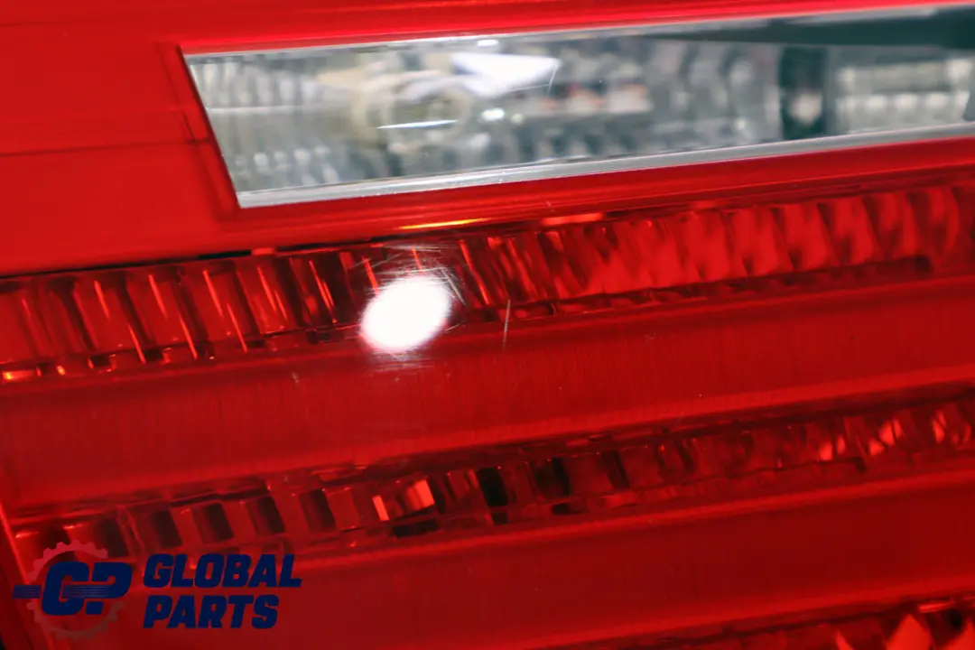 Luz Trasera Tapa Maletero Porton Trasero Izquierda para BMW E91 LCI con número de pieza 4871739 BMW E91 LCI Luz Trasera Tapa Maletero Porton Trasero Izquierda - SKU 4871739 - Número de pieza 4871739