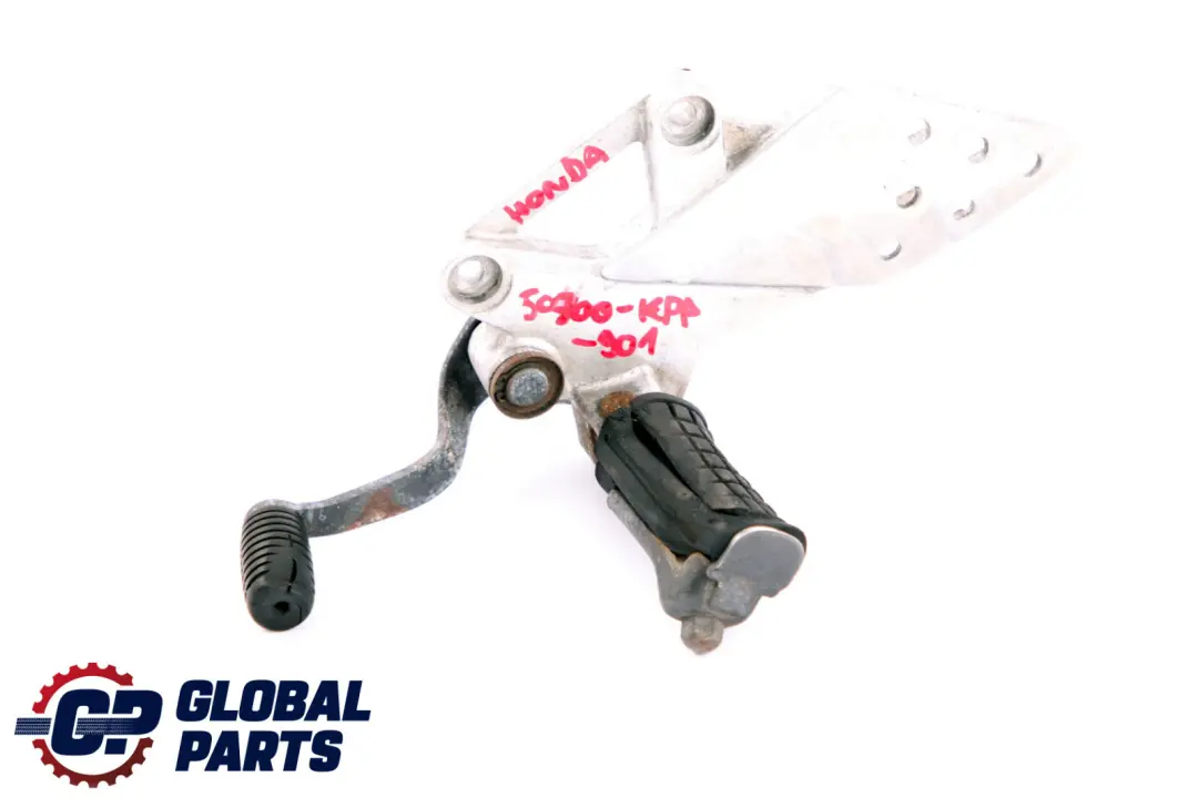 CBR 125R Links Fußraste Fußrastenanlag Halter für Honda mit Teilenummer 50700-KPP-901 Honda CBR 125R Links Fußraste Fußrastenanlag Halter - SKU 50700-KPP-901 - Teilenummer 50700-KPP-901