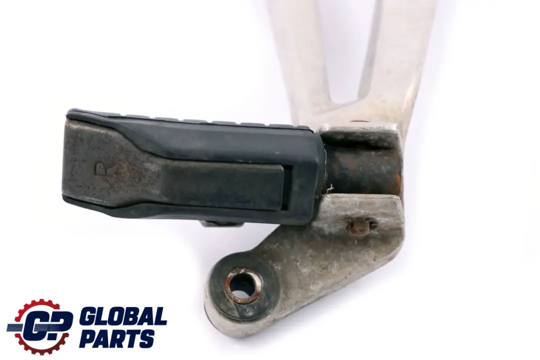 CBR 125R Right Footpeg Footrest Pillion Holder Bracket to Honda with Part number 50715-KPP-860 Honda CBR 125R Right Footpeg Footrest Pillion Holder Bracket - SKU 50715-KPP-860 - Part number 50715-KPP-860