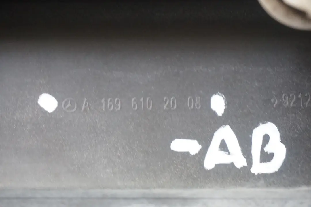 Mercedes A W169 Schwellerleiste Blende Schweller Rechts Atoll Blau Metallic - SKU 6102008-AB - Teilenummer 6102008