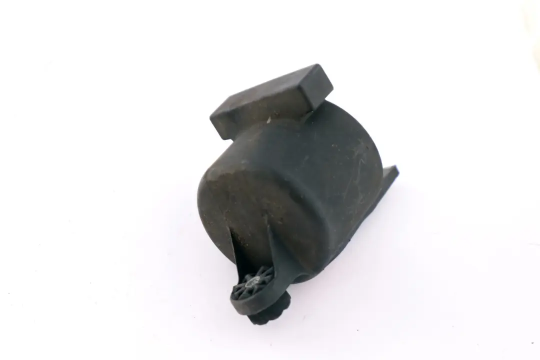 DSC Compressor Brake Steering Pump Cover to BMW X5 Series E53 with Part number 6751848 BMW X5 Series E53 DSC Compressor Brake Steering Pump Cover - SKU 6751848 - Part number 6751848