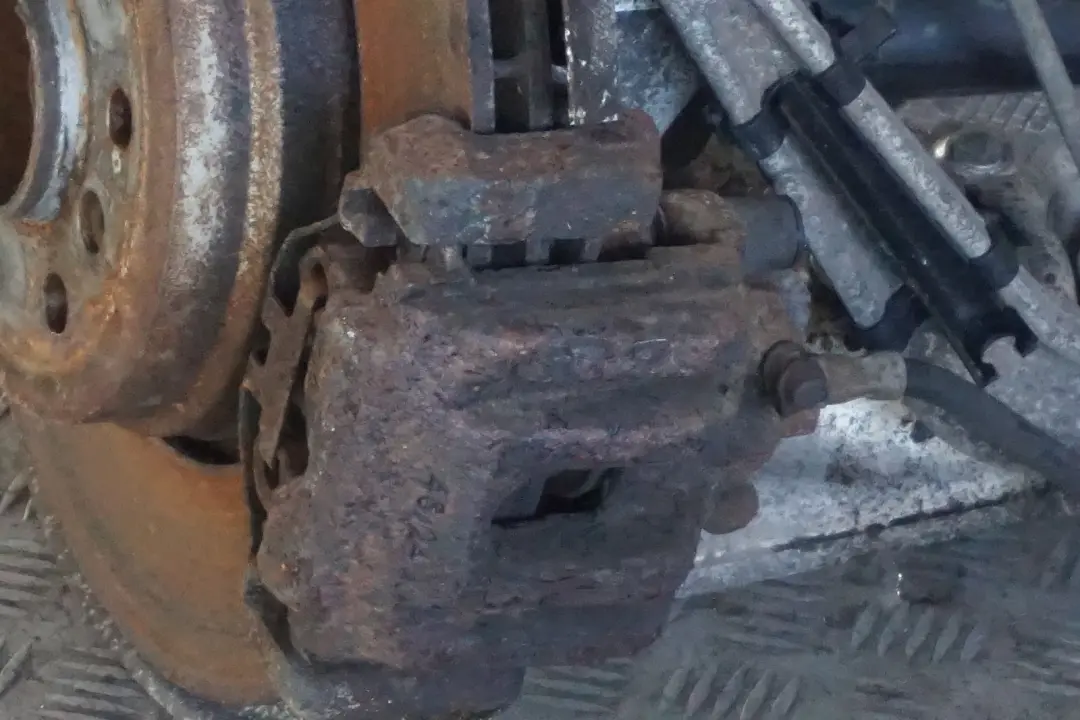 M57N2 Półoś zwrotnica lewa do BMW E66 730Ld o numerze 6753107 BMW E66 730Ld M57N2 Półoś zwrotnica lewa - SKU 6753107 - Numer Części 6753107