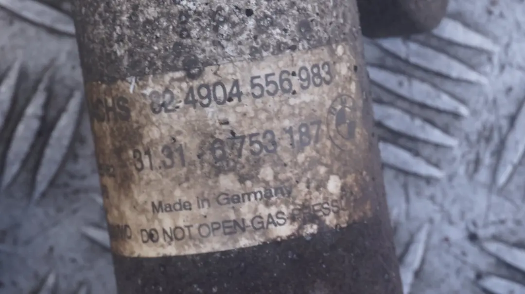 N62 272HP Amortyzator zwrotnica lewa do BMW E65 735i o numerze 6753187 BMW E65 735i N62 272HP Amortyzator zwrotnica lewa - SKU 6753187 - Numer Części 6753187