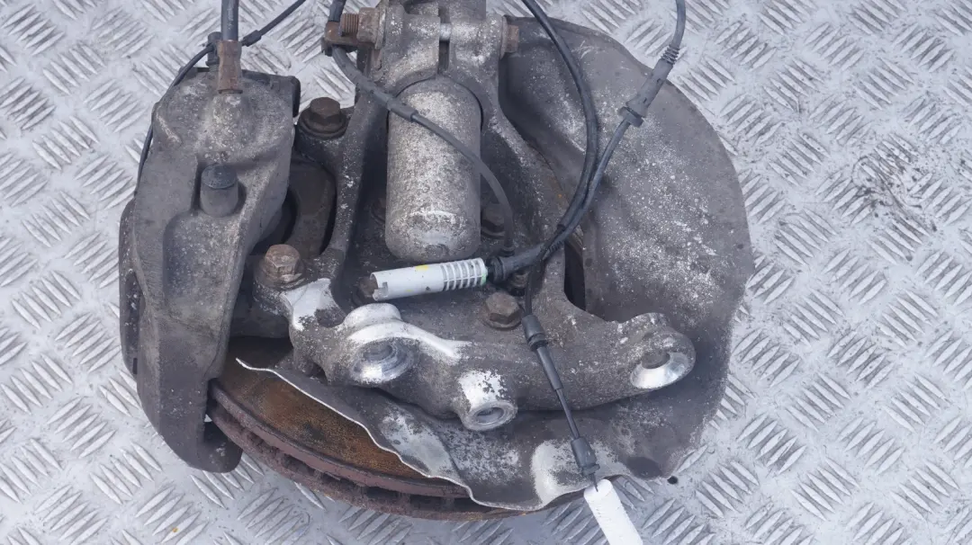 N62 272HP Amortyzator zwrotnica lewa do BMW E65 735i o numerze 6753187 BMW E65 735i N62 272HP Amortyzator zwrotnica lewa - SKU 6753187 - Numer Części 6753187