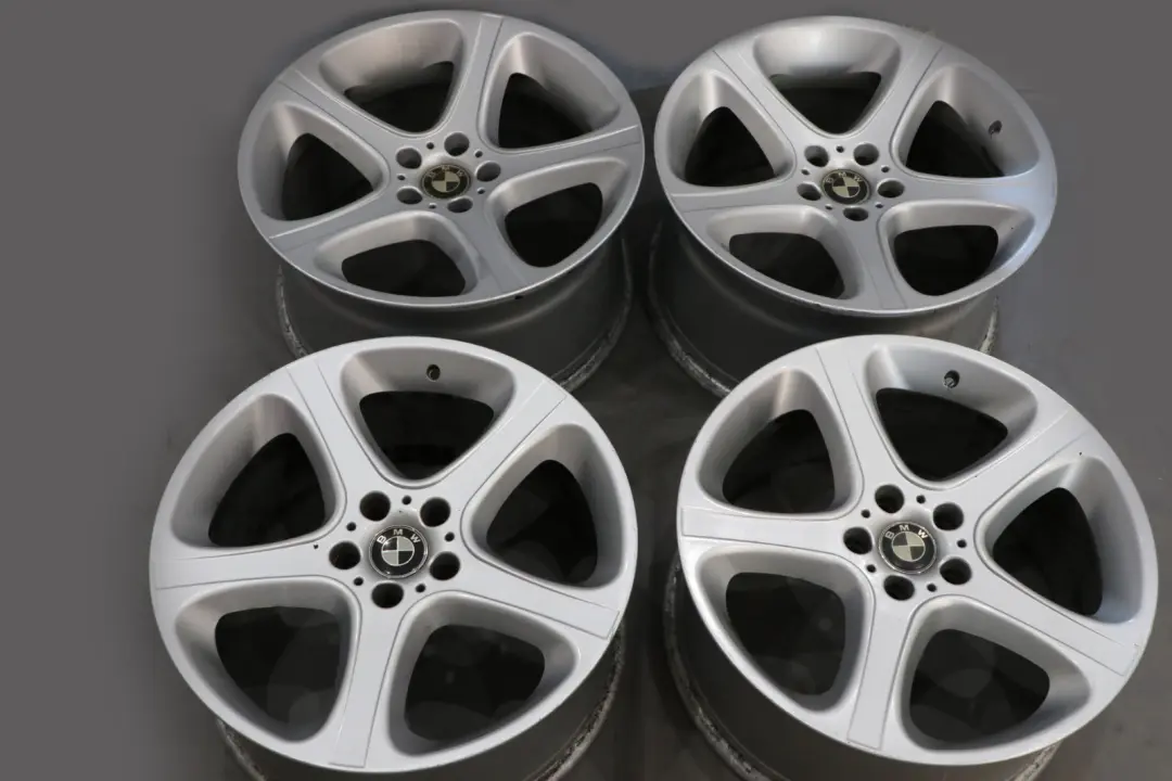 Complete Set 4x Wheel Alloy Rim 20" Star Spoke 87 to BMW X5 Series E53 Silver with Part number 6753516 BMW X5 Series E53 Silver Complete Set 4x Wheel Alloy Rim 20" Star Spoke 87 - SKU 6753516 - Part number 6753516