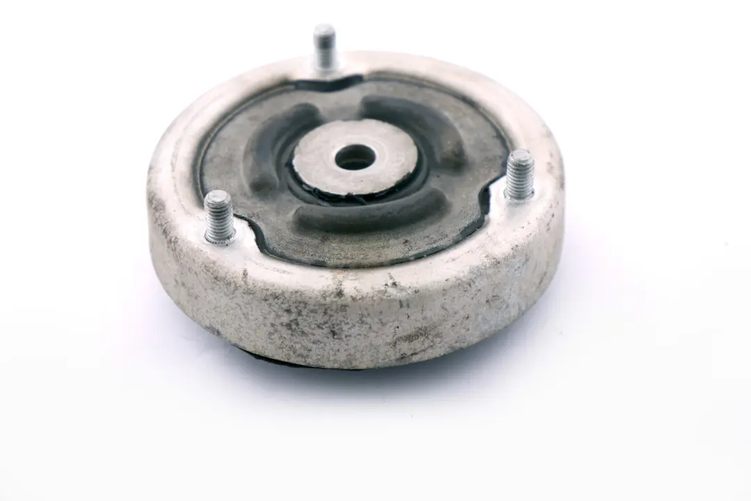 BMW E60 E63 E65 Guía De Apoyo Trasero Top Strut Montaje Eje De Suspensión - SKU 6753810 - Número de pieza 6779611