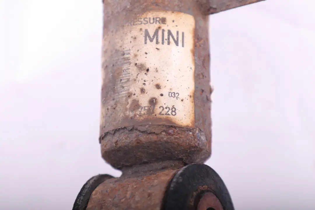 Federbein hinten rechts 6757228 6764912 für BMW Mini One R50 mit Teilenummer 6754124 BMW Mini One R50 Federbein hinten rechts 6757228 6764912 - SKU 6754124-1 - Teilenummer 6754124