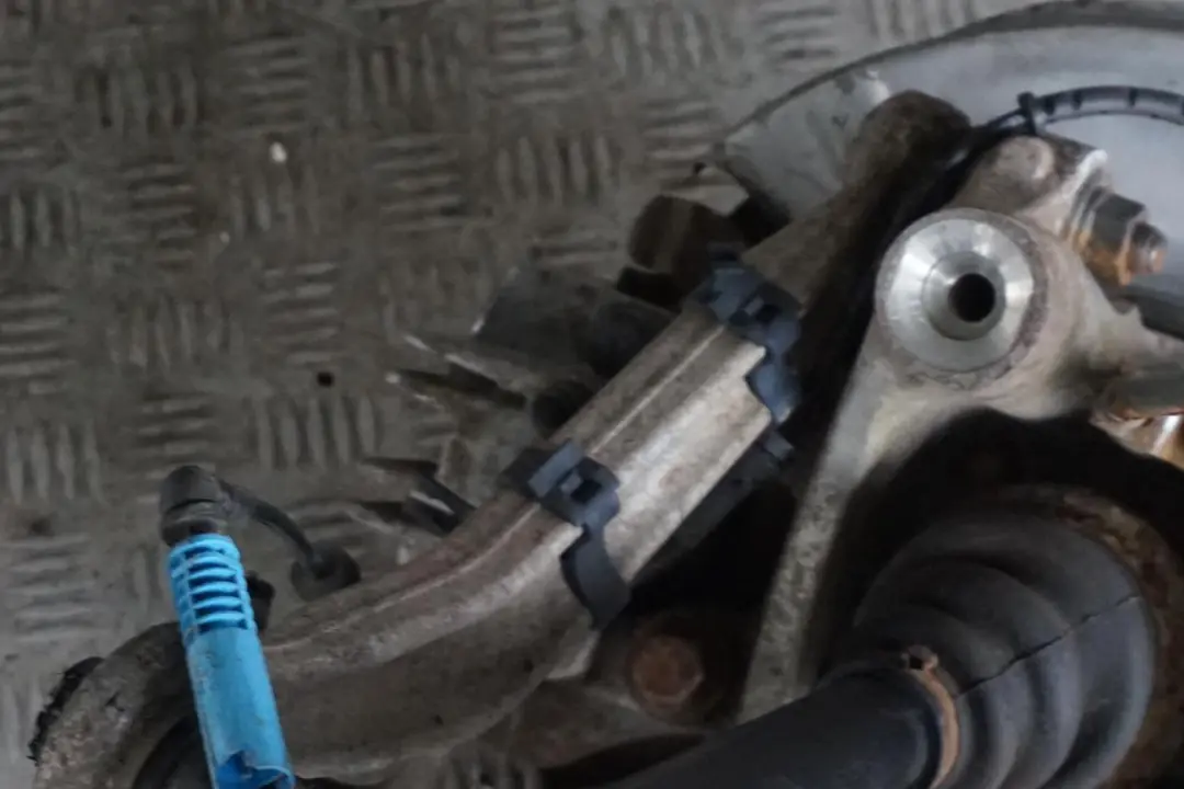 N52 Rear Left N/S Suspension Hub Leg Brake Caliper Disc to BMW 6 Series E64 630i with Part number 6754557 BMW 6 Series E64 630i N52 Rear Left N/S Suspension Hub Leg Brake Caliper Disc - SKU 6754557-3 - Part number 6754557