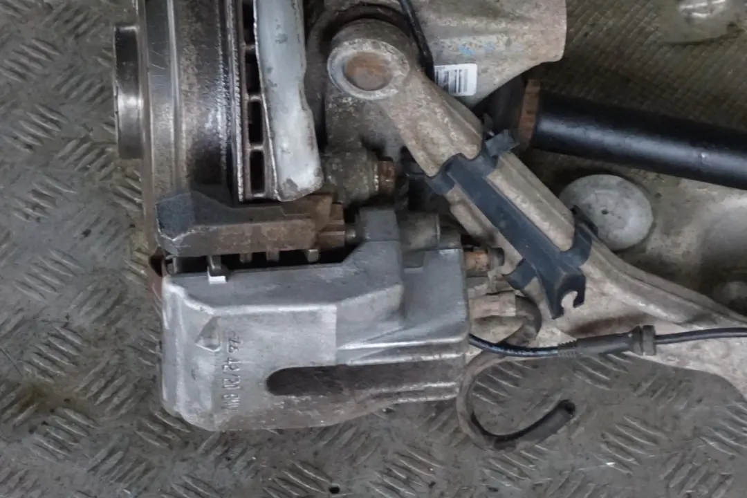 N52 Set Stoßdämpfer Federbein Schwenklager Hinten Links für BMW 6 er E64 630i mit Teilenummer 6754557 BMW 6 er E64 630i N52 Set Stoßdämpfer Federbein Schwenklager Hinten Links - SKU 6754557-3 - Teilenummer 6754557