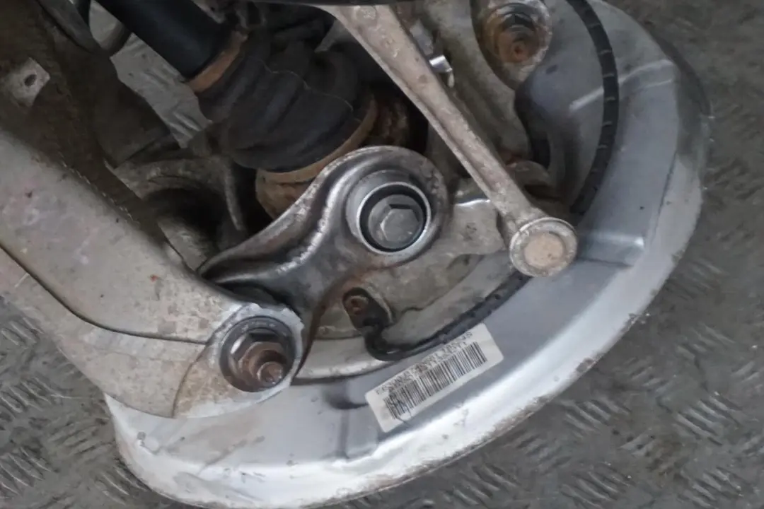 N52 Rear Left N/S Suspension Hub Leg Brake Caliper Disc to BMW 6 Series E64 630i with Part number 6754557 BMW 6 Series E64 630i N52 Rear Left N/S Suspension Hub Leg Brake Caliper Disc - SKU 6754557-3 - Part number 6754557