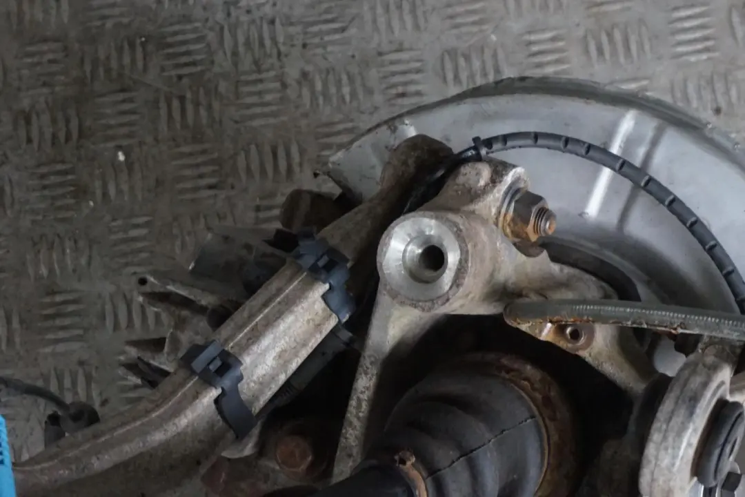 N52 Set Stoßdämpfer Federbein Schwenklager Hinten Links für BMW 6 er E64 630i mit Teilenummer 6754557 BMW 6 er E64 630i N52 Set Stoßdämpfer Federbein Schwenklager Hinten Links - SKU 6754557-3 - Teilenummer 6754557