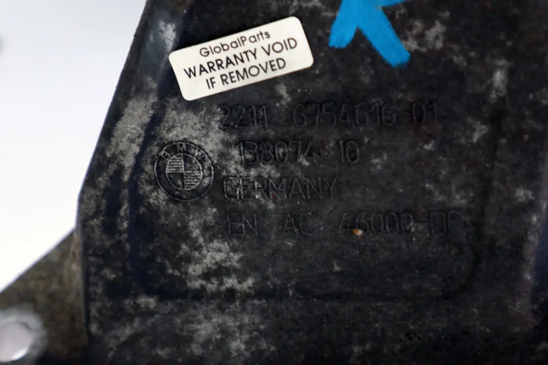 Supporting Mounting Bracket Right O/S to BMW 7 Series E65 E66 E67 Engine with Part number 6754616 BMW 7 Series E65 E66 E67 Engine Supporting Mounting Bracket Right O/S - SKU 6754616 - Part number 6754616