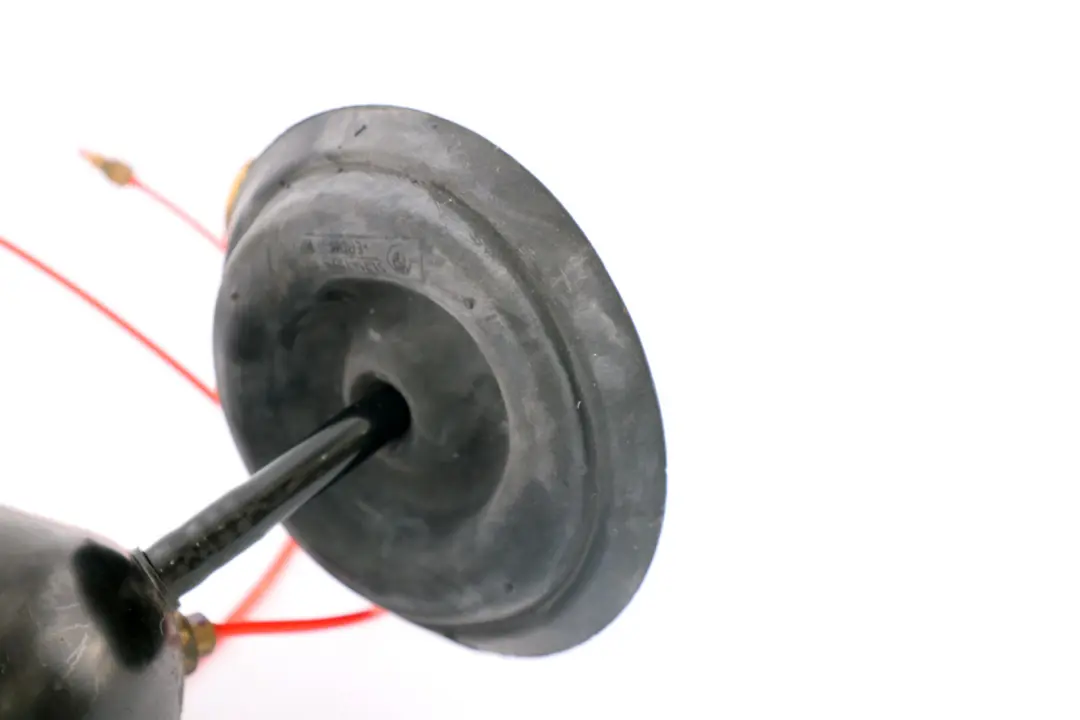 Cylindre Du Réservoir De Suspension Pneumatique Arrière Gauche pour BMW E53 à propos du numéro de pièce 6755021 BMW E53 Cylindre Du Réservoir De Suspension Pneumatique Arrière Gauche - SKU 6755021 - Numéro de pièce 6755021