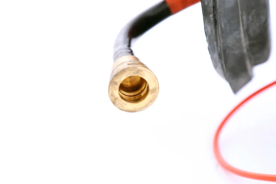 Trasero Izquierdo Suspensión De Aire Depósito Cilindro para BMW E53 con número de pieza 6755021 BMW E53 Trasero Izquierdo Suspensión De Aire Depósito Cilindro - SKU 6755021 - Número de pieza 6755021