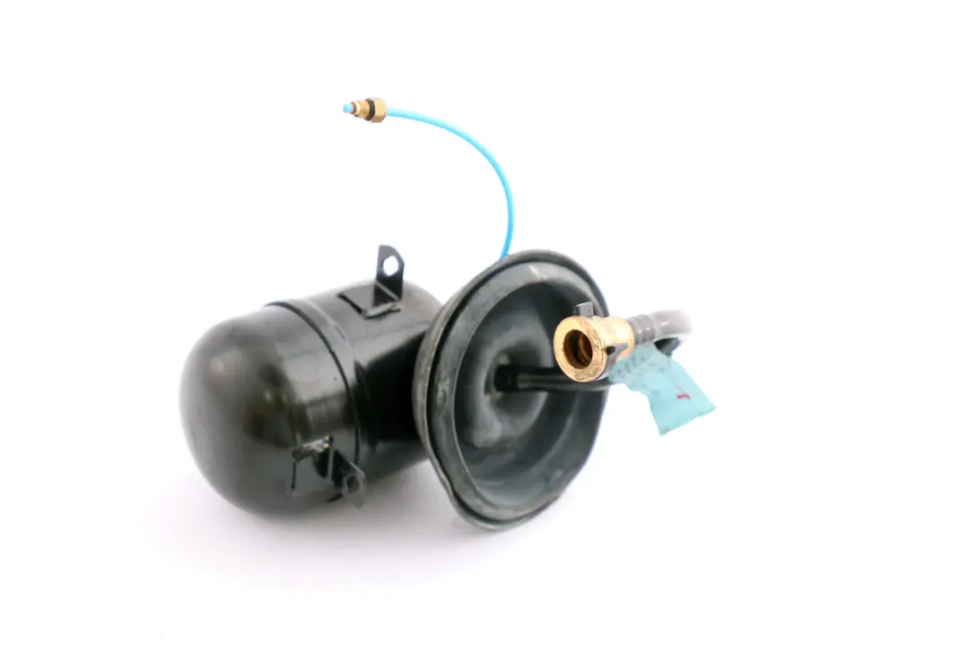 Luftfederung-Vorratszylinder Arriere Droite pour BMW X5 Serie E53 à propos du numéro de pièce 6755022 BMW X5 Serie E53 Luftfederung-Vorratszylinder Arriere Droite - SKU 6755022-1 - Numéro de pièce 6755022