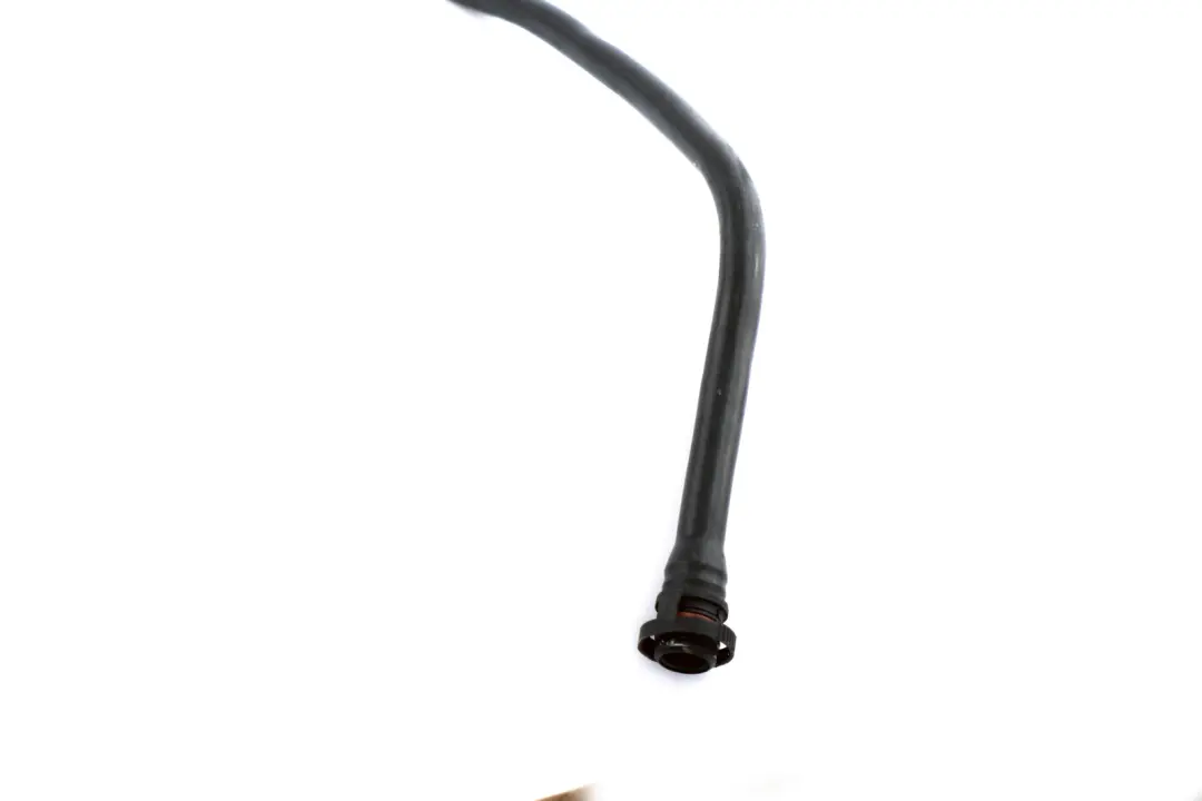 Vent Pipe Hose Line to BMW Z4 E85 E86 with Part number 6758017 BMW Z4 E85 E86 Vent Pipe Hose Line - SKU 6758017 - Part number 6758017