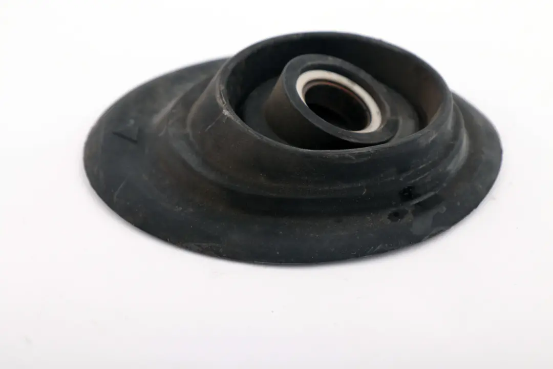 Soporte Manguito Tapa Columna De Direccion Copa para BMW Serie Z4 E85 E86 con número de pieza 6758151 BMW Serie Z4 E85 E86 Soporte Manguito Tapa Columna De Direccion Copa - SKU 6758151 - Número de pieza 6758151