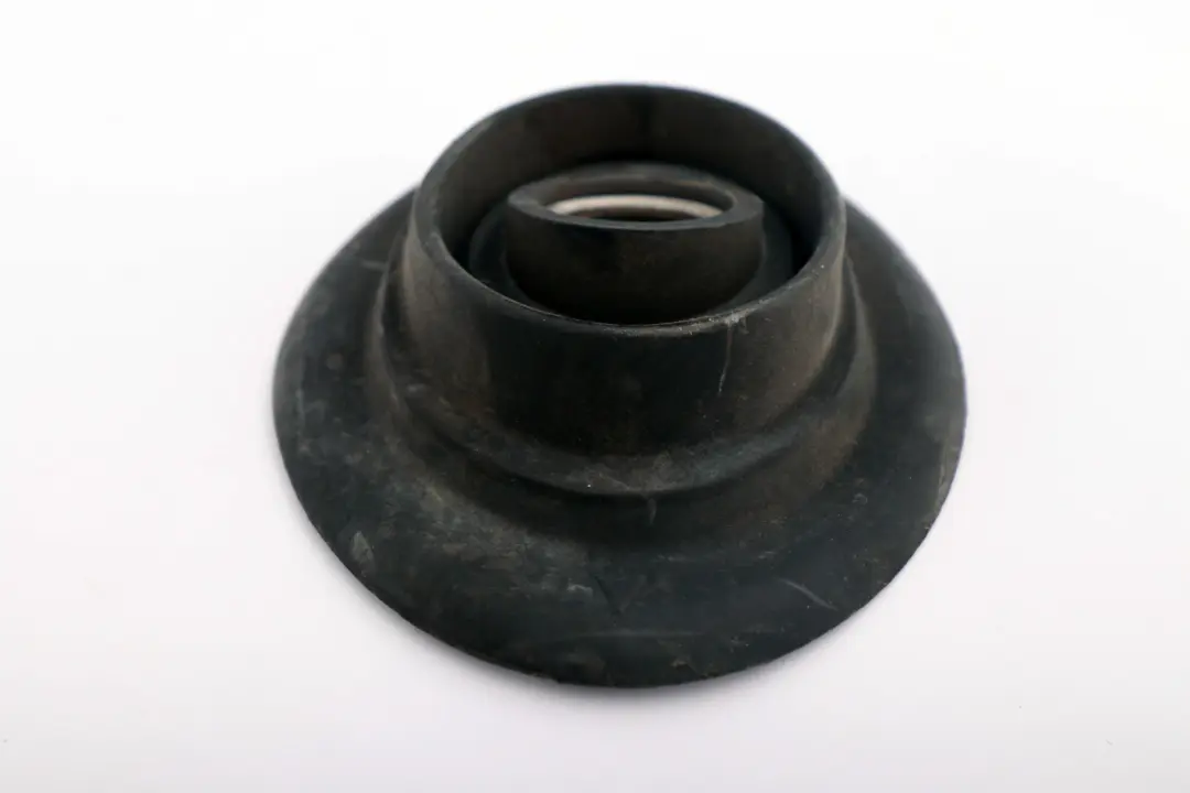 Staffa Coperchio Manicotto Coppa Colonna Sterzo per BMW Z4 E85 E86 con numero di parte 6758151 BMW Z4 E85 E86 Staffa Coperchio Manicotto Coppa Colonna Sterzo - SKU 6758151 - Numero di parte 6758151