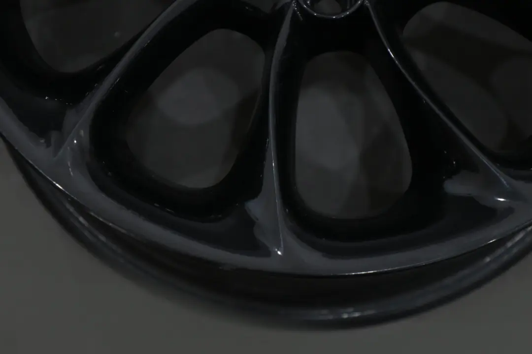 Rim 17" ET:47 8J Turbine Styling 106 to BMW Z4 Series E85 Black Wheel with Part number 6758191 BMW Z4 Series E85 Black Wheel Rim 17" ET:47 8J Turbine Styling 106 - SKU 6758191-2 - Part number 6758191