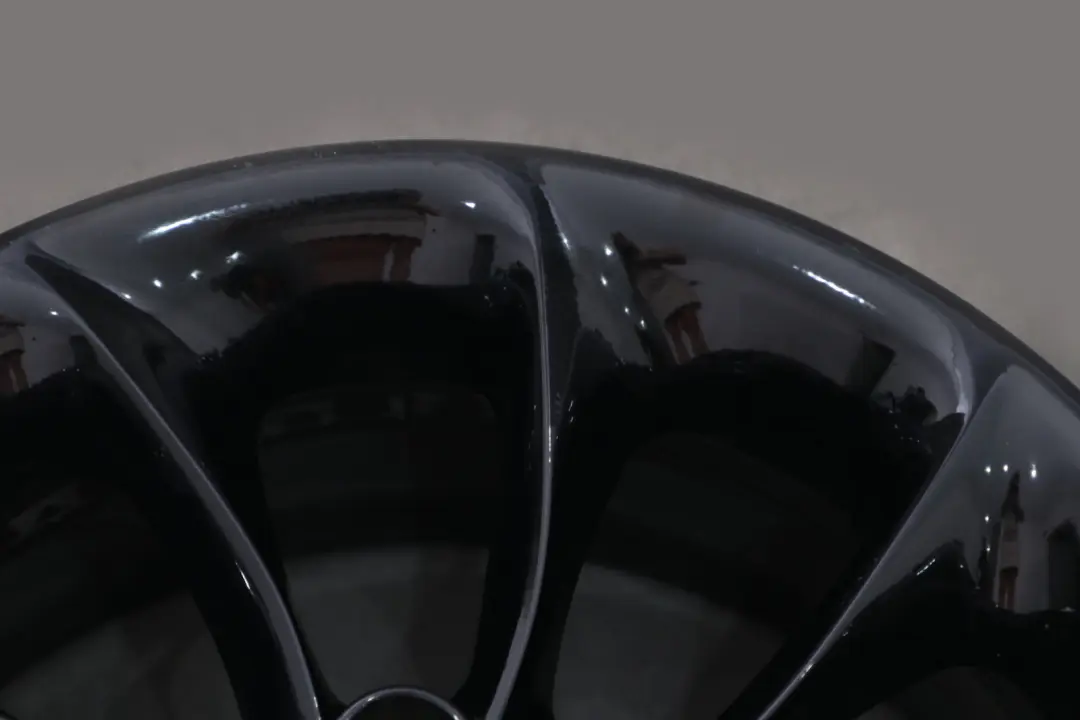 Rim 17" 8J ET:47 Turbine Styling 106 to BMW Z4 Series E85 Silver Wheel with Part number 6758191 BMW Z4 Series E85 Silver Wheel Rim 17" 8J ET:47 Turbine Styling 106 - SKU 6758191-3 - Part number 6758191