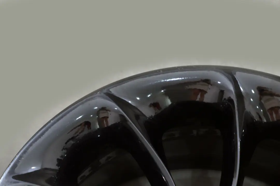 Rim 17" 8J ET:47 Turbine Styling 106 to BMW Z4 Series E85 Silver Wheel with Part number 6758191 BMW Z4 Series E85 Silver Wheel Rim 17" 8J ET:47 Turbine Styling 106 - SKU 6758191-3 - Part number 6758191