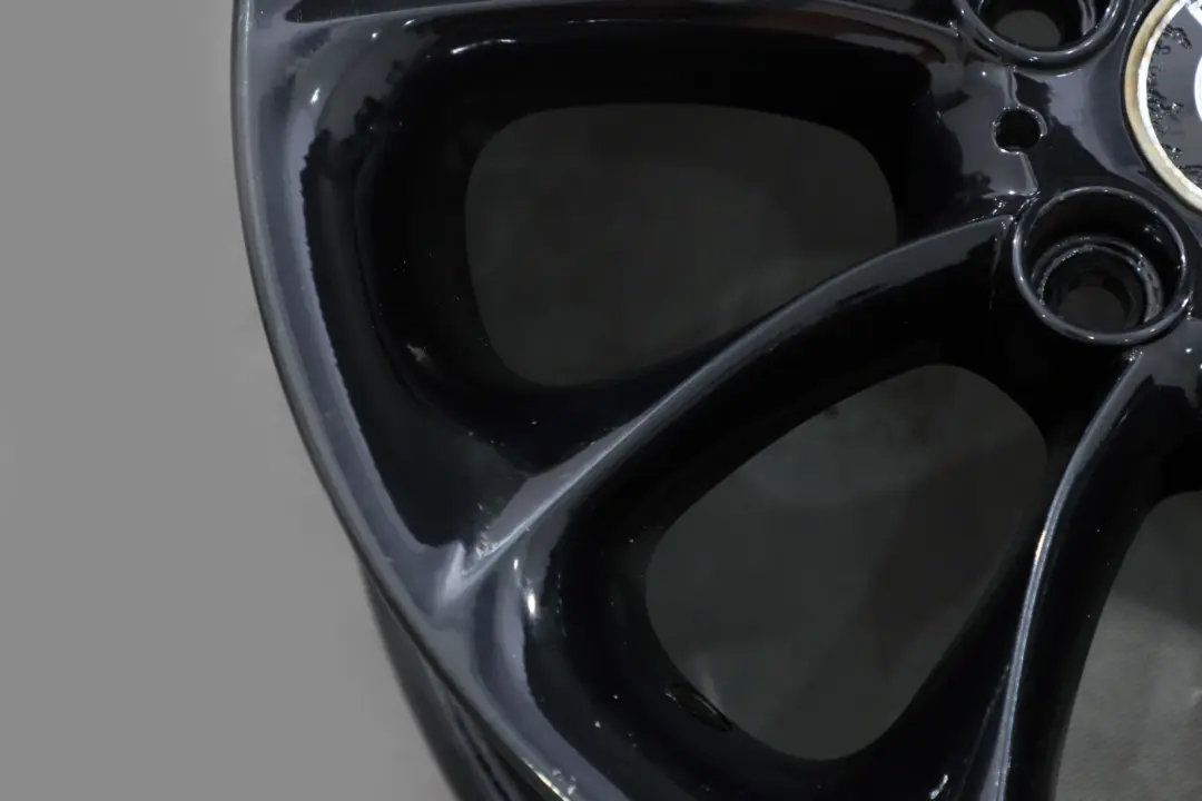 Rim 17" 8J ET:47 Turbine Styling 106 to BMW Z4 Series E85 Silver Wheel with Part number 6758191 BMW Z4 Series E85 Silver Wheel Rim 17" 8J ET:47 Turbine Styling 106 - SKU 6758191-3 - Part number 6758191