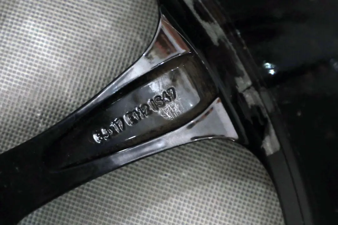 Rim 17" 8J ET:47 Turbine Styling 106 to BMW Z4 Series 4 E85 Black Wheel with Part number 6758191 BMW Z4 Series 4 E85 Black Wheel Rim 17" 8J ET:47 Turbine Styling 106 - SKU 6758191-4 - Part number 6758191