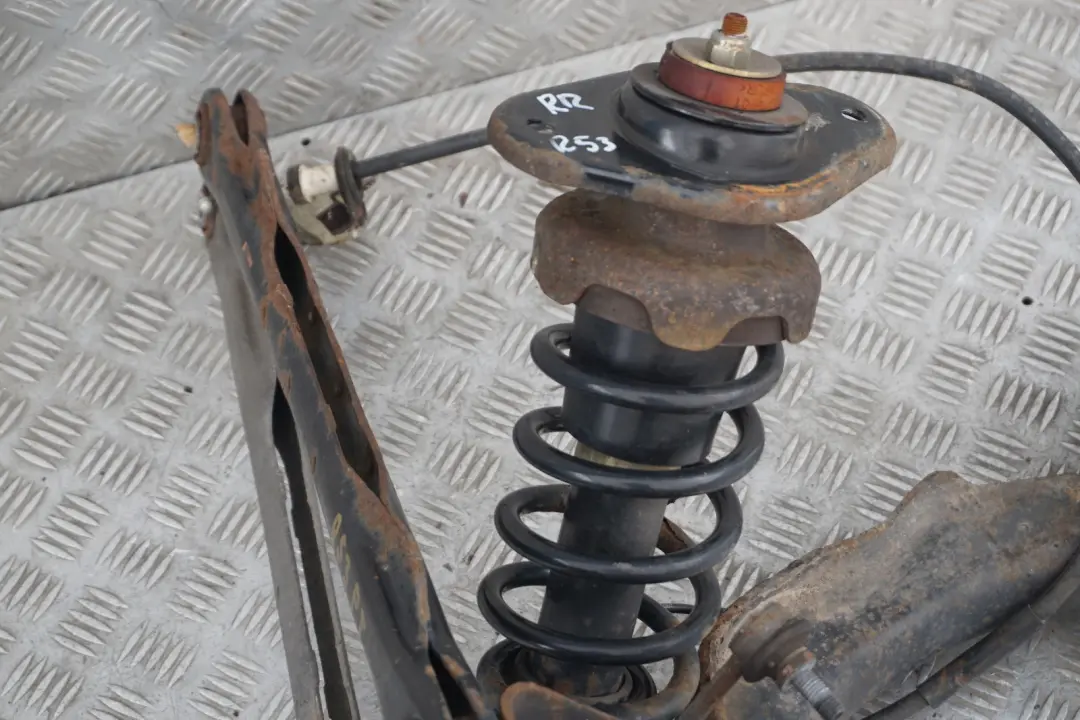 170hp Rear Right O/S Leg Brake Suspension Hub Axle to BMW Mini R53 Cooper S W11 1.6 with Part number 6758383 BMW Mini R53 Cooper S W11 1.6 170hp Rear Right O/S Leg Brake Suspension Hub Axle - SKU 6758383-1 - Part number 6758383