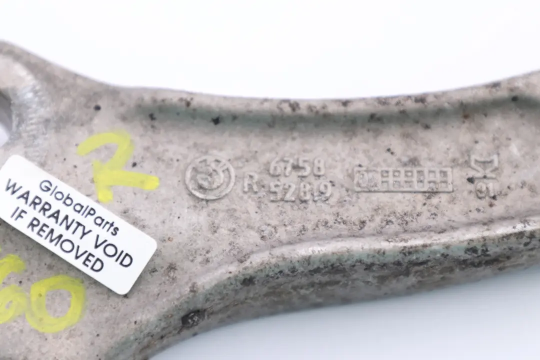 Uchwyt łącznik stabilizatora prawy do BMW E60 E63 o numerze 6758528 BMW E60 E63 Uchwyt łącznik stabilizatora prawy - SKU 6758528 - Numer Części 6758528