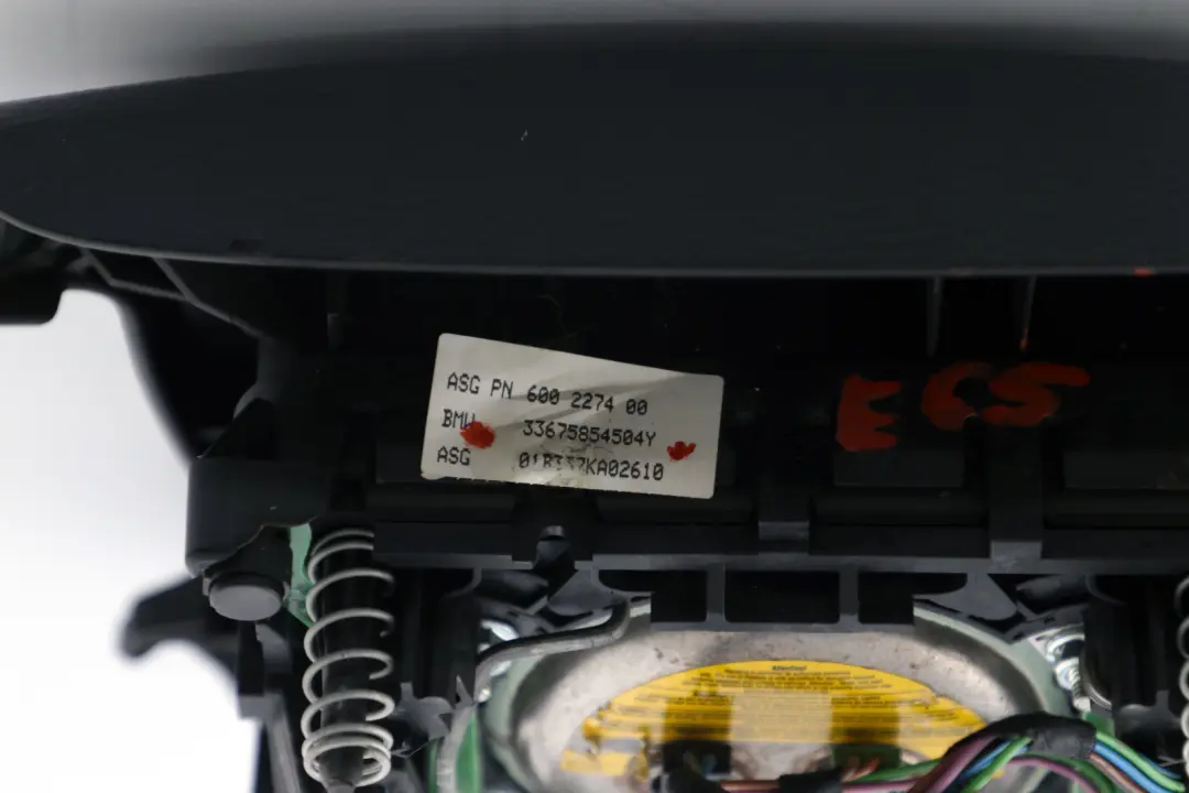 Driver's Side Steering Wheel Air Module to BMW E65 E66 E67 with Part number 6758545 BMW E65 E66 E67 Driver's Side Steering Wheel Air Module - SKU 6758545 - Part number 6758545