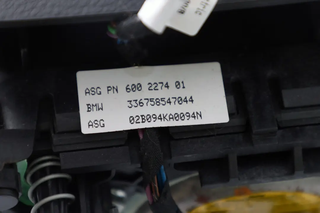 Steering Bag Wheel Driver GRAU GREY to BMW 7 Series 1 E65 E66 E67 Air with Part number 6773691 BMW 7 Series 1 E65 E66 E67 Air Steering Bag Wheel Driver GRAU GREY - SKU 6758547-1 - Part number 6773691