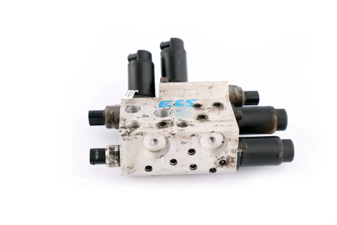 Pompa Hydrauliczna Zawieszenia Dynamicznego do BMW E65 o numerze 6758704 BMW E65 Pompa Hydrauliczna Zawieszenia Dynamicznego - SKU 6758704 - Numer Części 6758704