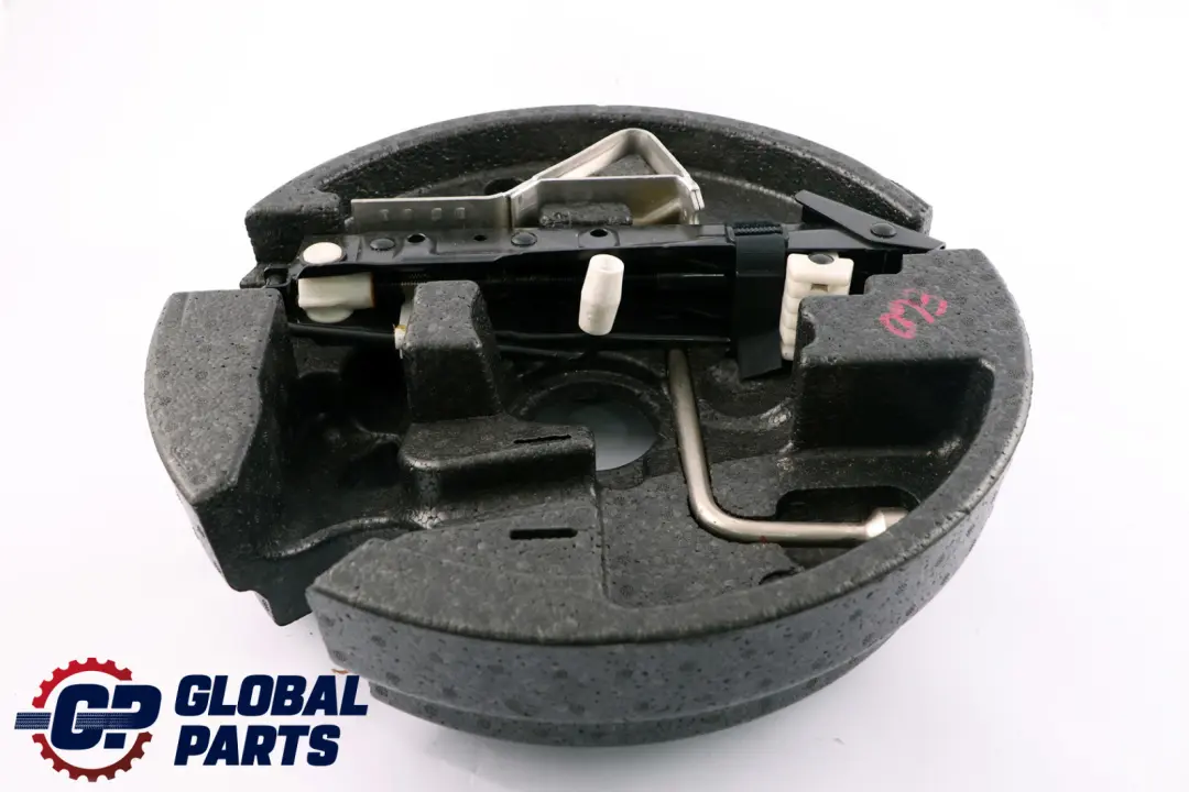 Ablageschale Bordwerkzeug / Wagenheber für BMW 5 er E60 E61 mit Teilenummer 6758781 BMW 5 er E60 E61 Ablageschale Bordwerkzeug / Wagenheber - SKU 6758781-1 - Teilenummer 6758781