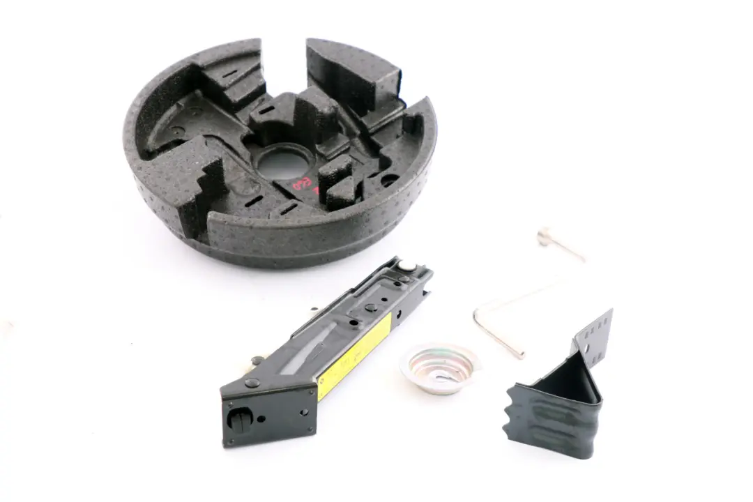 Holder Service Tool Storage Tray Trunk Foam Set to BMW 5 Series E60 E61 with Part number 6758781 BMW 5 Series E60 E61 Holder Service Tool Storage Tray Trunk Foam Set - SKU 6758781-2 - Part number 6758781