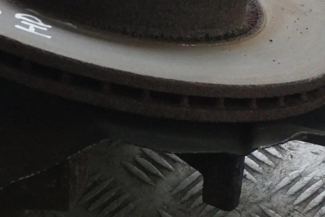 N42 116PS Federbein Stossdämpfer Bremssattel Vorn Links für BMW 3 E46 316i mit Teilenummer 6759095 BMW 3 E46 316i N42 116PS Federbein Stossdämpfer Bremssattel Vorn Links - SKU 6759095 - Teilenummer 6759095