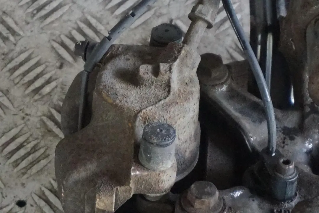 N42 116PS Federbein Stossdämpfer Bremssattel Vorn Links für BMW 3 E46 316i mit Teilenummer 6759095 BMW 3 E46 316i N42 116PS Federbein Stossdämpfer Bremssattel Vorn Links - SKU 6759095 - Teilenummer 6759095