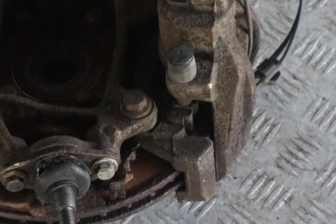 MINI R53 S W11 Zwrotnica amortyzator lewy 170HP - SKU 6759421 - Numer Części 6759421