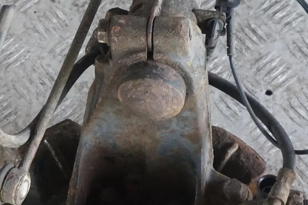 Zwrotnica amortyzator lewy 170HP do MINI R53 S W11 o numerze 6759421 MINI R53 S W11 Zwrotnica amortyzator lewy 170HP - SKU 6759421 - Numer Części 6759421