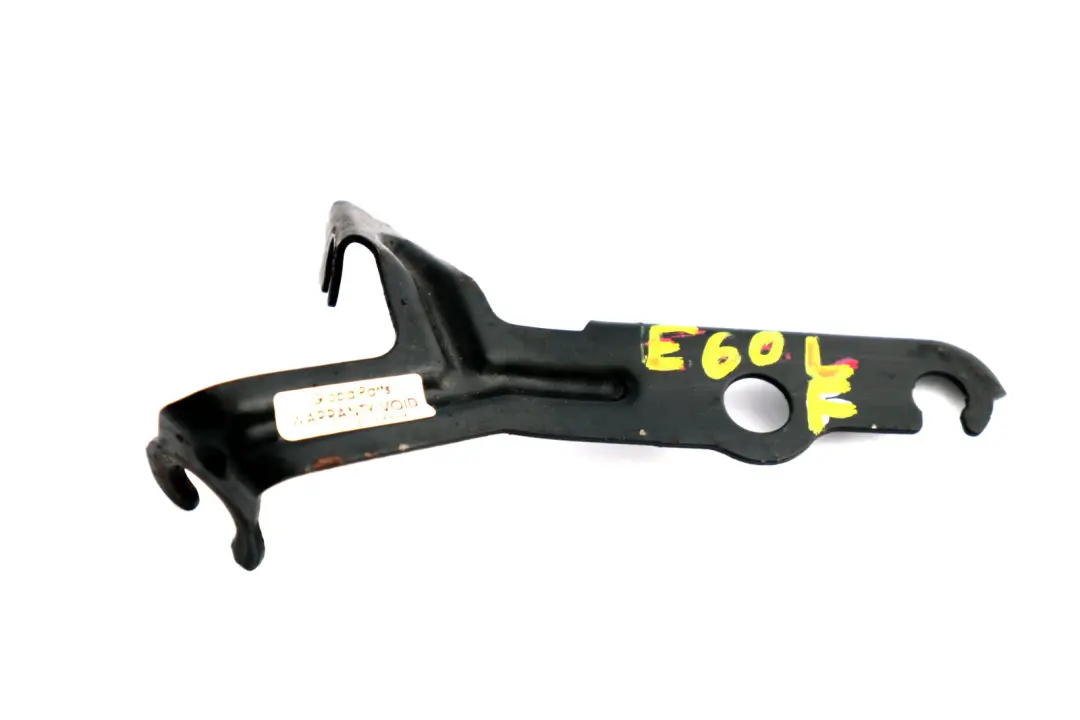 Soporte Cable Izquierdo Muelle Delantero Strut para BMW E60 E61 E63 E64 LCI con número de pieza 6760049 BMW E60 E61 E63 E64 LCI Soporte Cable Izquierdo Muelle Delantero Strut - SKU 6760049 - Número de pieza 6760049