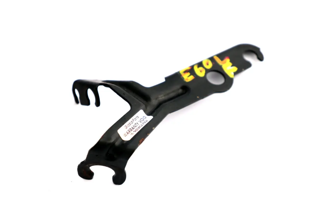 Soporte Cable Izquierdo Muelle Delantero Strut para BMW E60 E61 E63 E64 LCI con número de pieza 6760049 BMW E60 E61 E63 E64 LCI Soporte Cable Izquierdo Muelle Delantero Strut - SKU 6760049 - Número de pieza 6760049